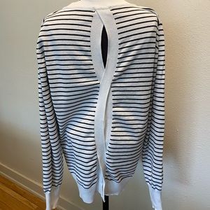 Stitch Fix Sweater w/ Cute Peek-a-Boo back detail